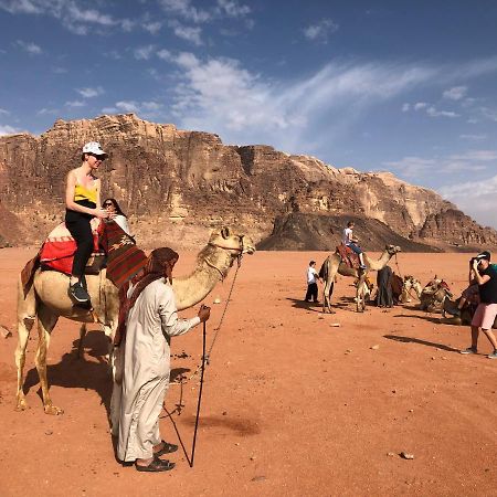 Friend Wadi Rum Extérieur photo