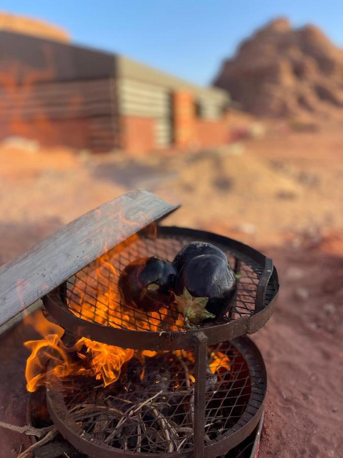 Friend Wadi Rum Extérieur photo