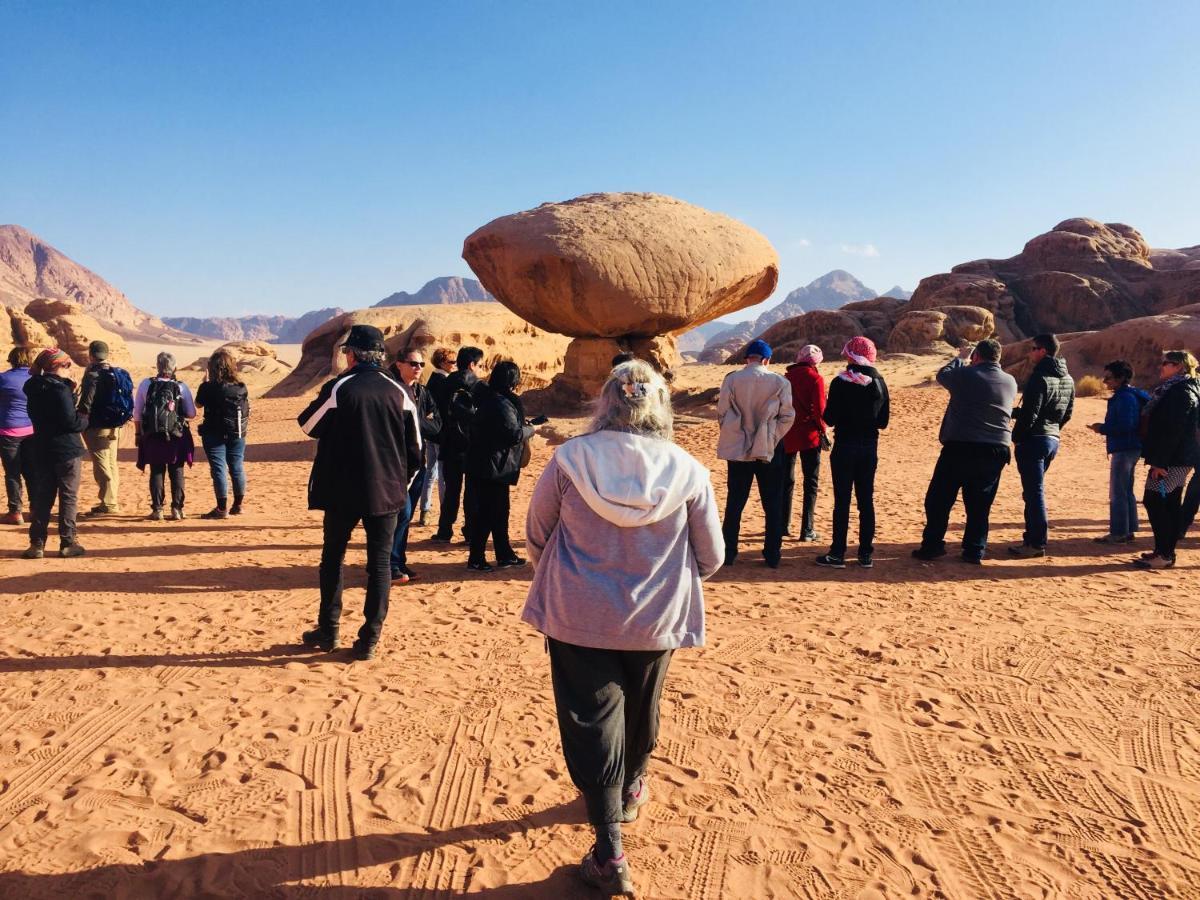 Friend Wadi Rum Extérieur photo